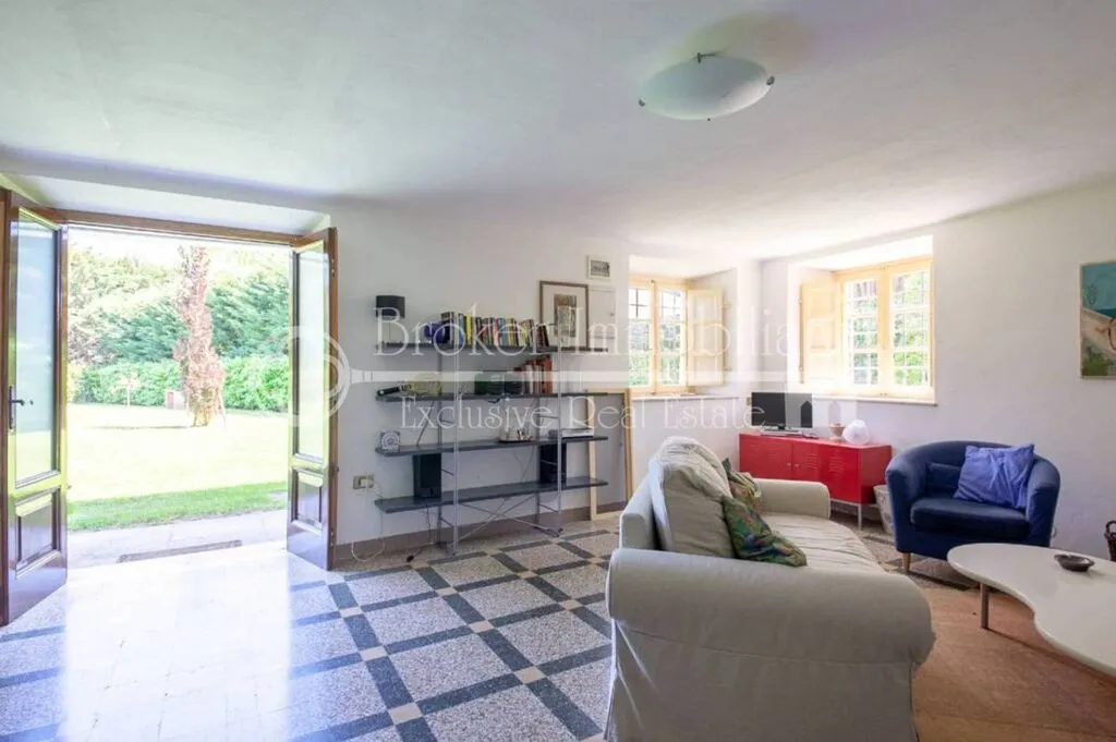 Elutuba - Historic Villa with Pool near Lucca