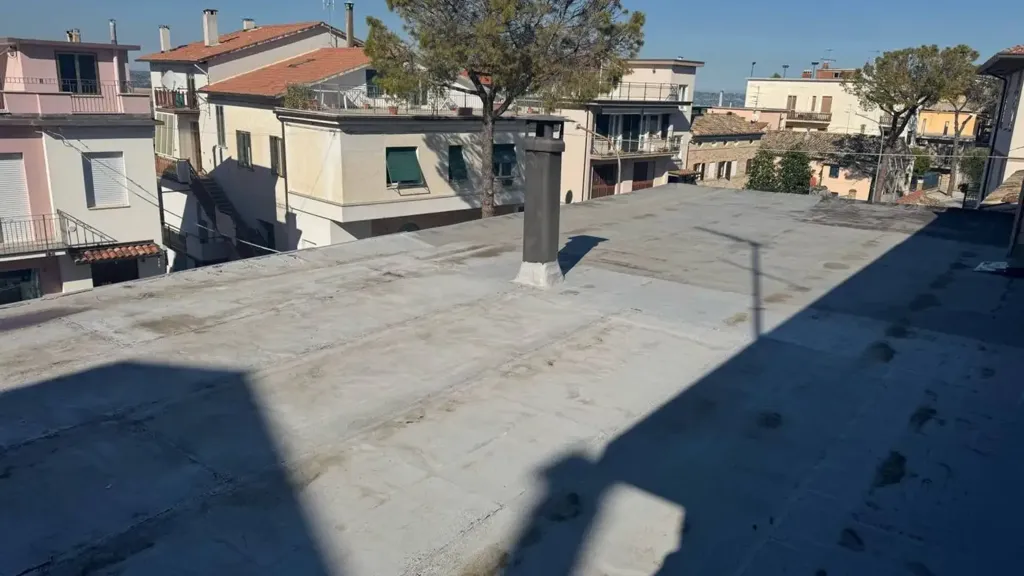 Terrass - Terraced House with Balcony in Corridonia