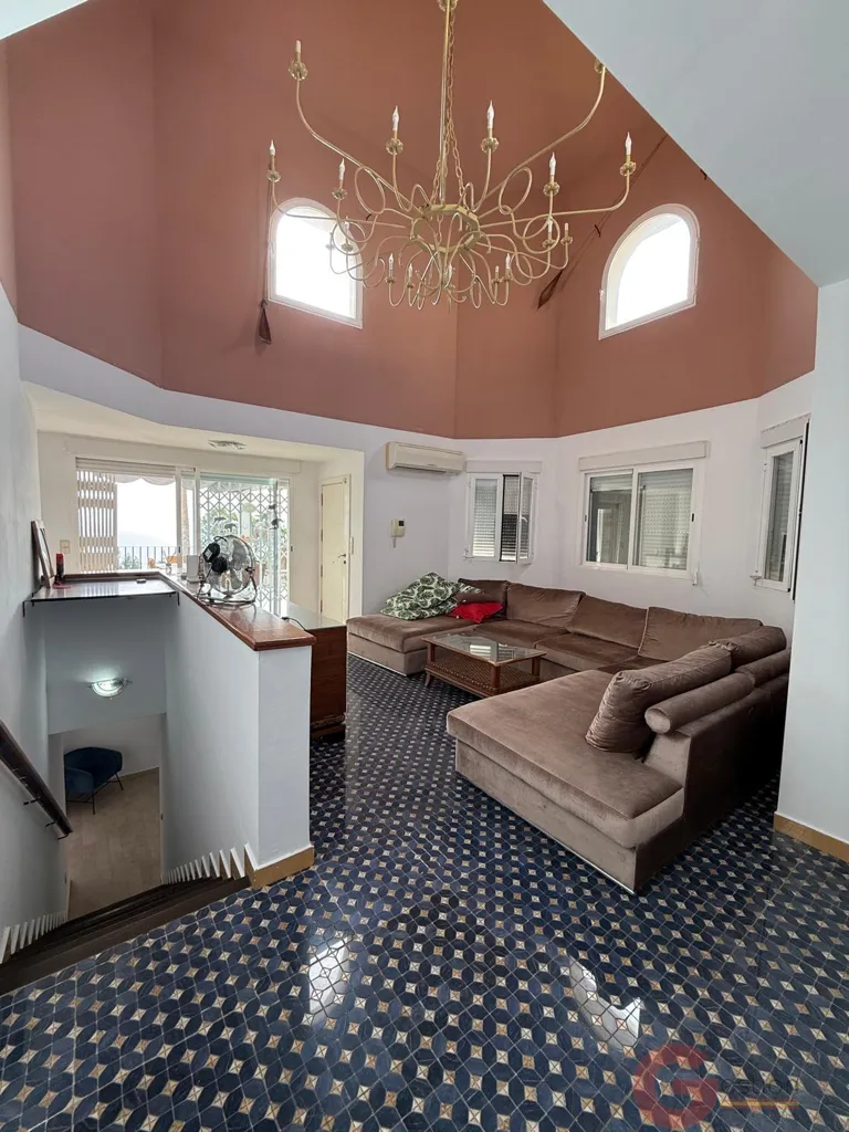 Living Room - Luxury Villa with Sea View in Salobreña