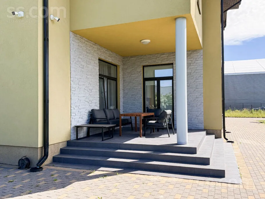 Terrass - Modern Residence with Two Houses in Dreiliņi