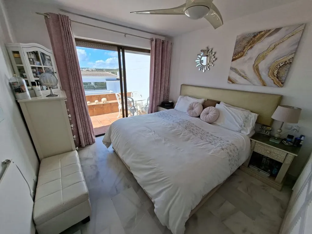 Chambres - Townhouse with Pool in La Duquesa, Manilva