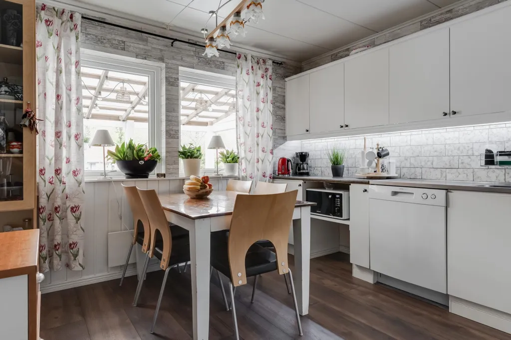 Salle à manger - Townhouse with Garden in Dalsjöfors