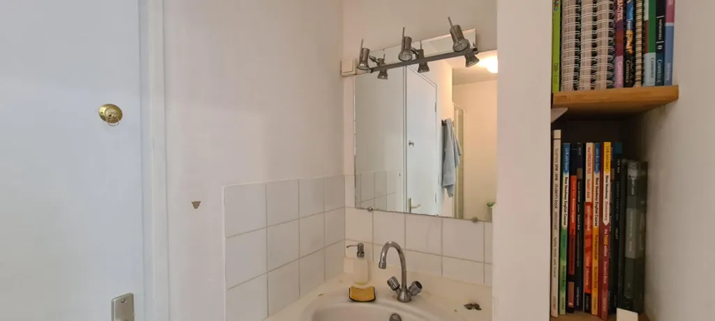 Vannitoad - Flat with Potential in Clisson
