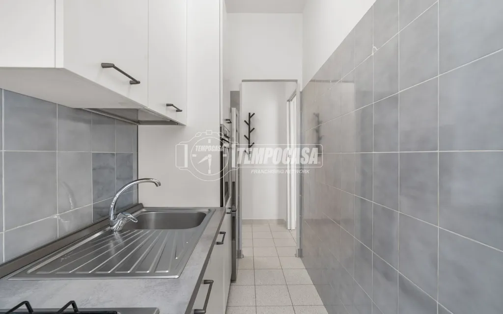 Köök - Spacious Studio with Balcony in Milan