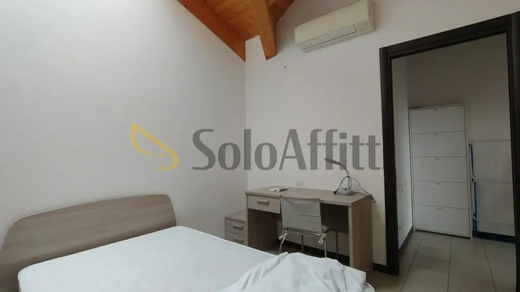 Magamistoad - Mansarded Triplex with Balcony in Gallarate