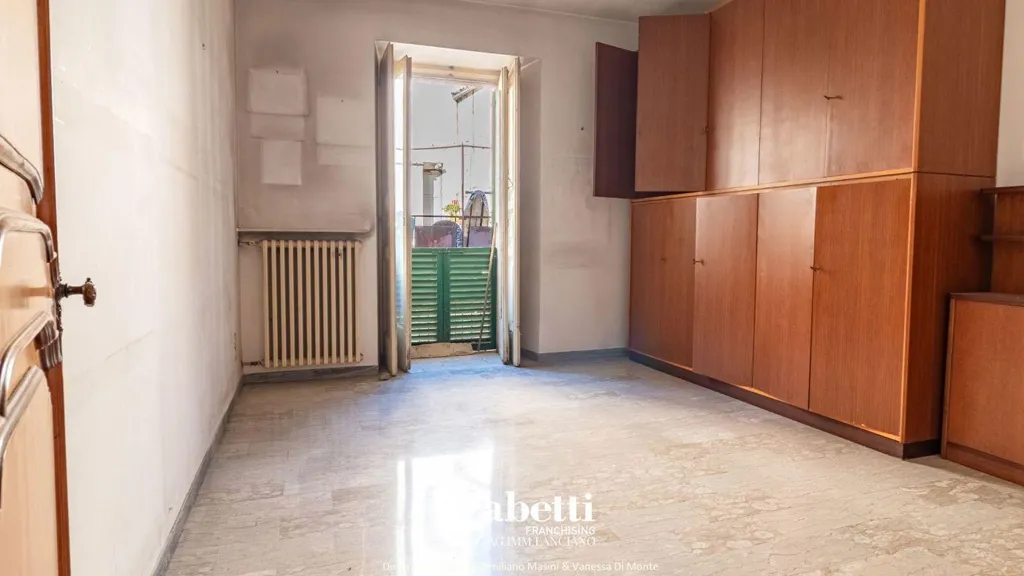 Esik - Historic Apartment with Balcony in Lanciano
