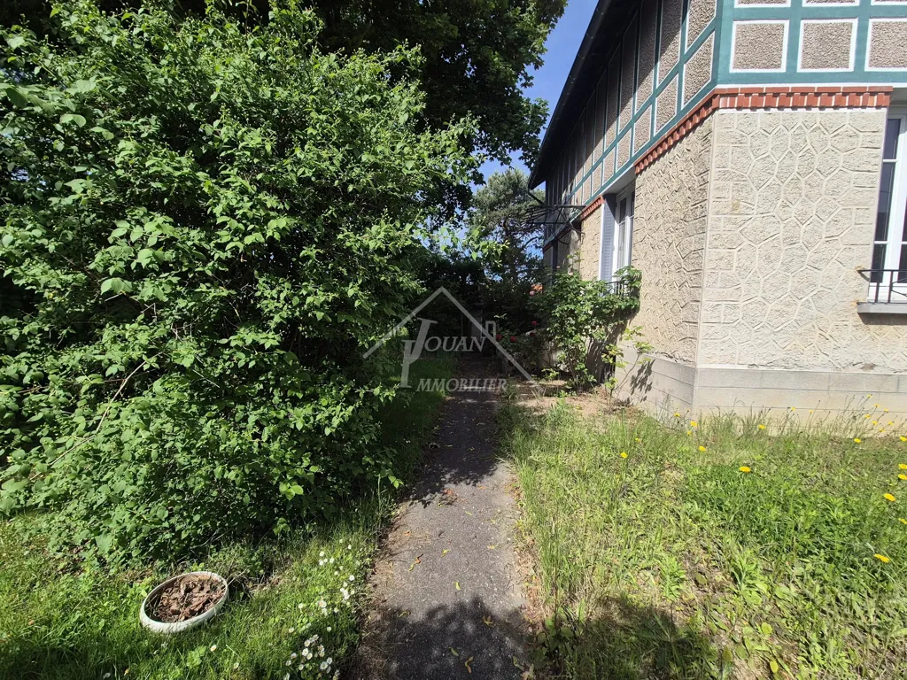 Aed - Charming House with Garden in Lalizolle
