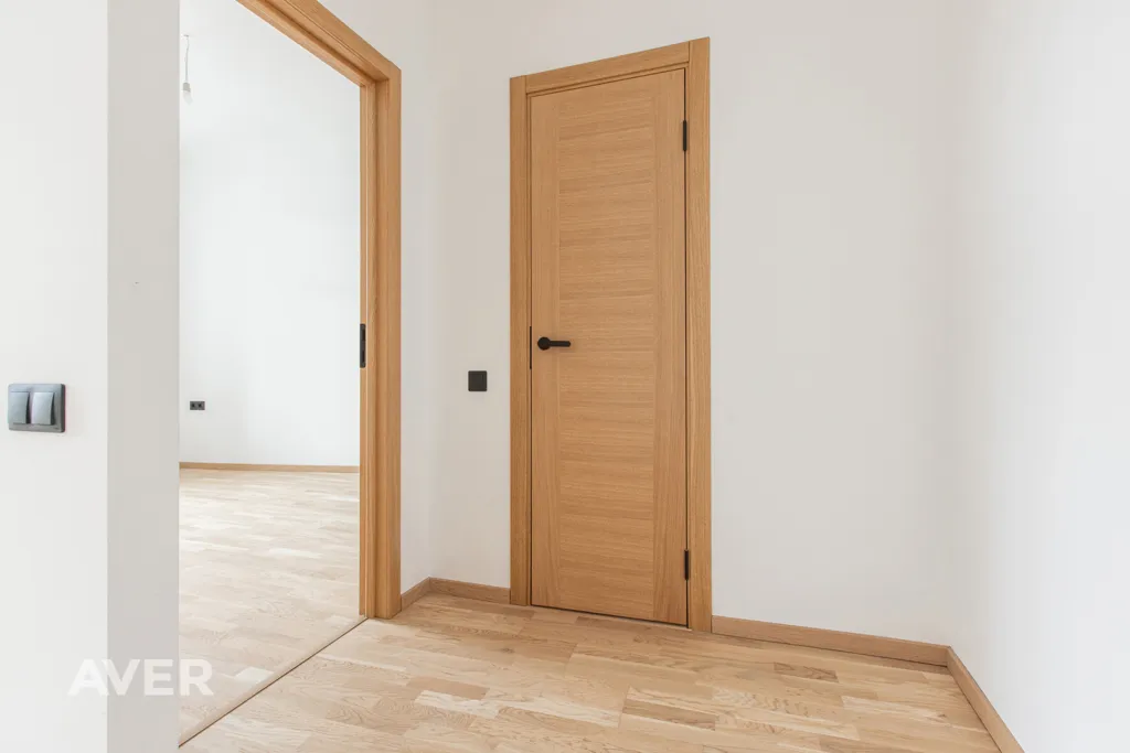Entrée - Renovated 2-Bedroom Apartment in Riga Centre