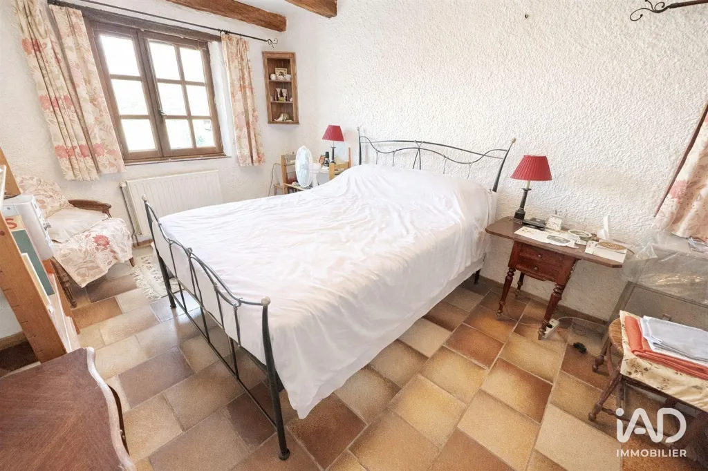 Bedrooms - Charming House with Pool near Cahors