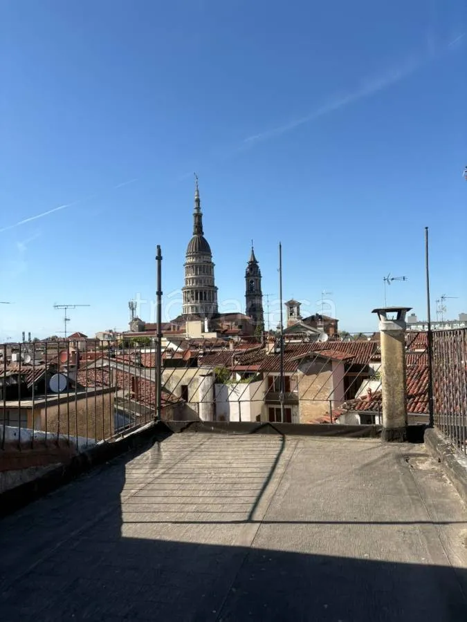 Terrasse - Historic Apartment with Panoramic View in Novara