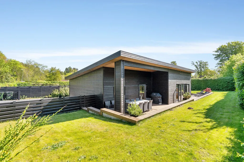 Jardin - Contemporary Summer House with Sea View in Ebeltoft
