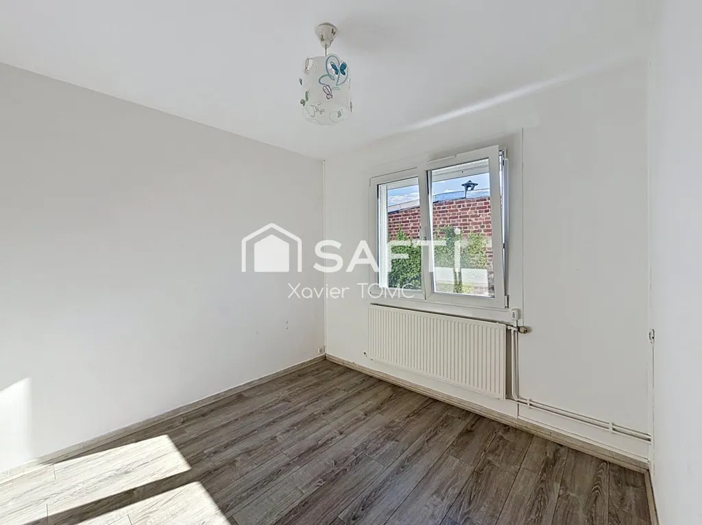 Toad - City Centre Flat with Parking in Lens