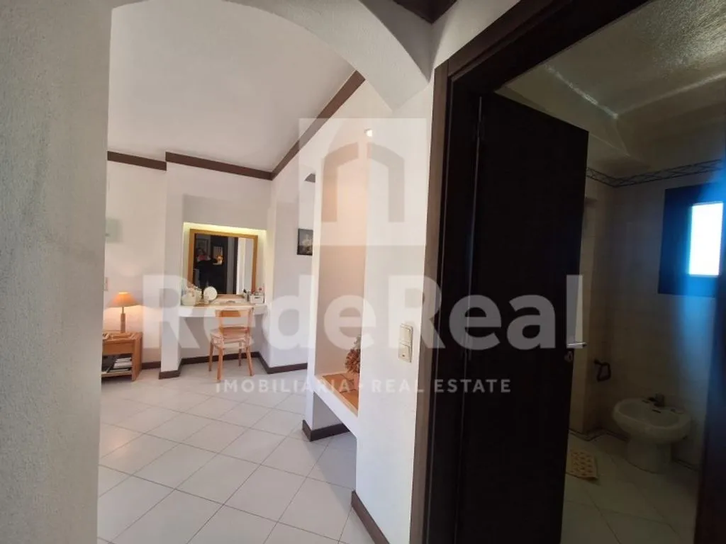 Esik - Luxury House with Pool in Albufeira