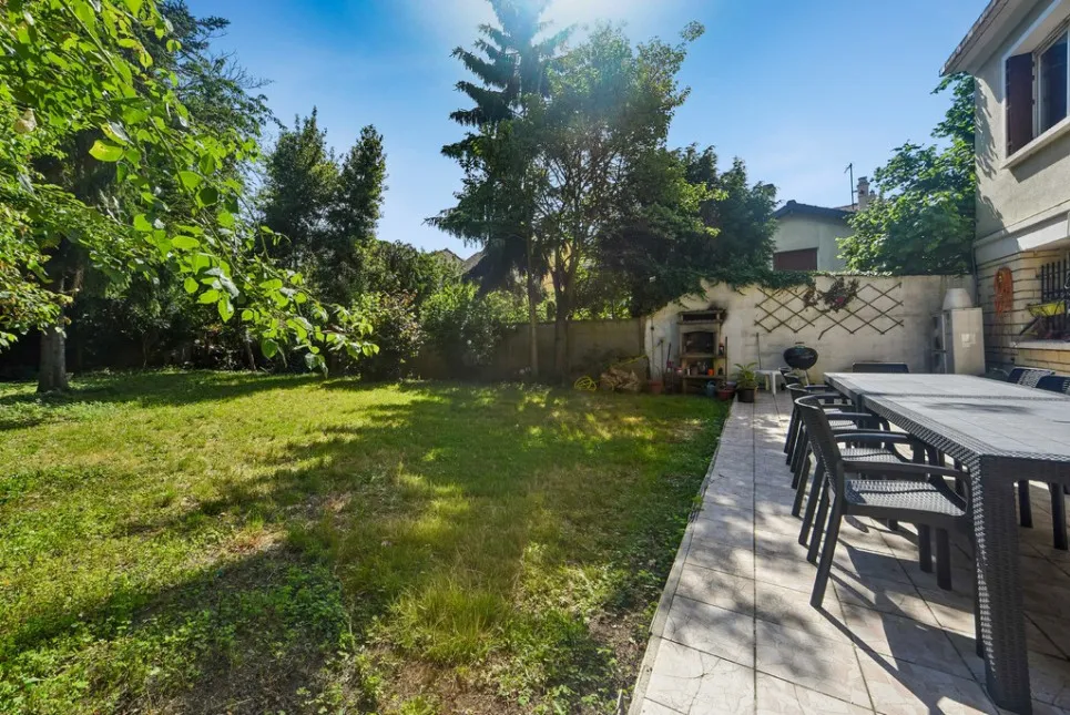 Giardino - House with 400m² Garden near Paris