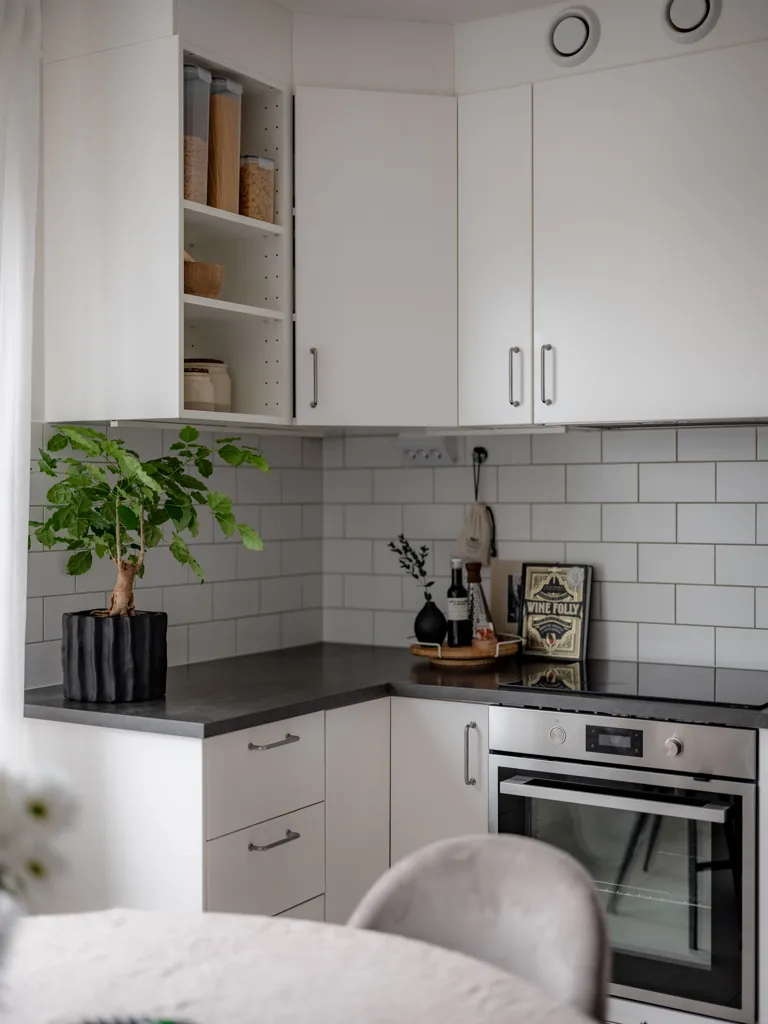 Cuisine - Apartment with South-West Balcony in Danderyd