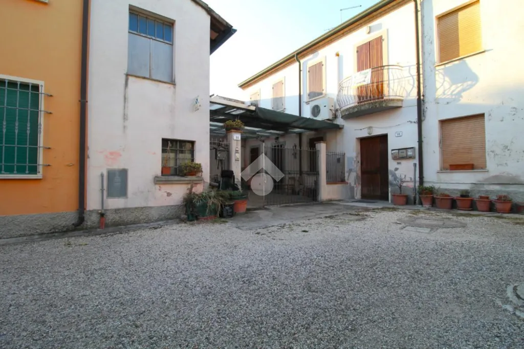 Jardin - Independent House with Private Garden in Luzzara