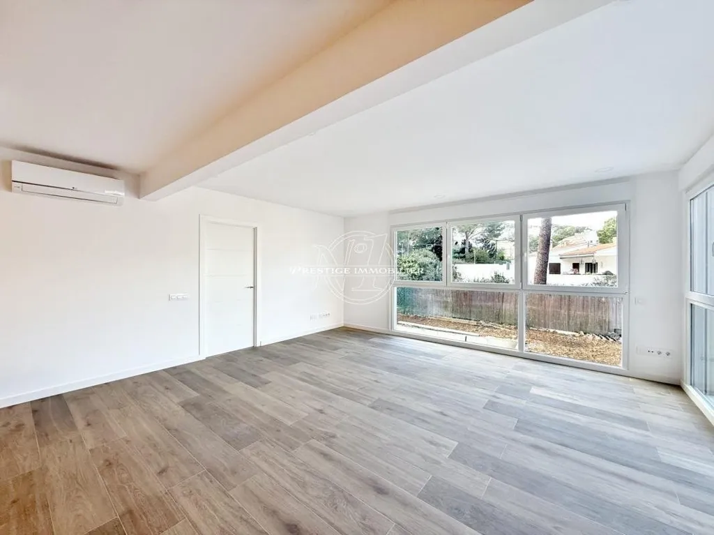 Pièces - Luxury Villa with Sea View in Llançà