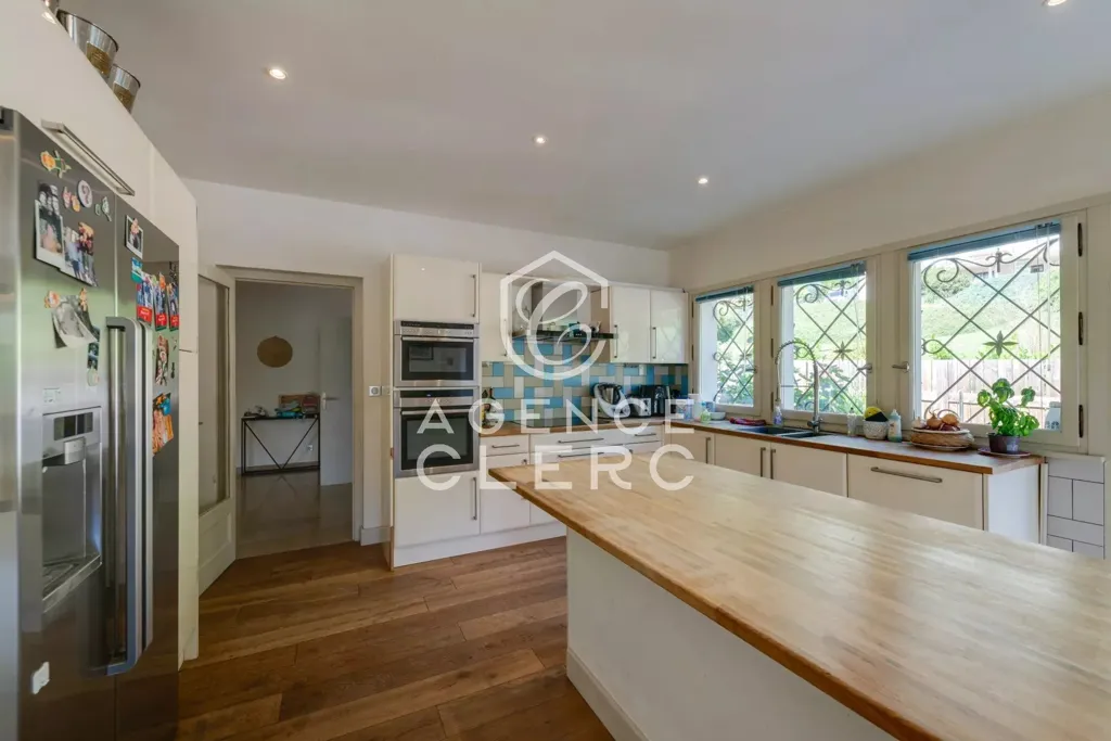 Cucina - House with Lake View in Veyrier-du-Lac