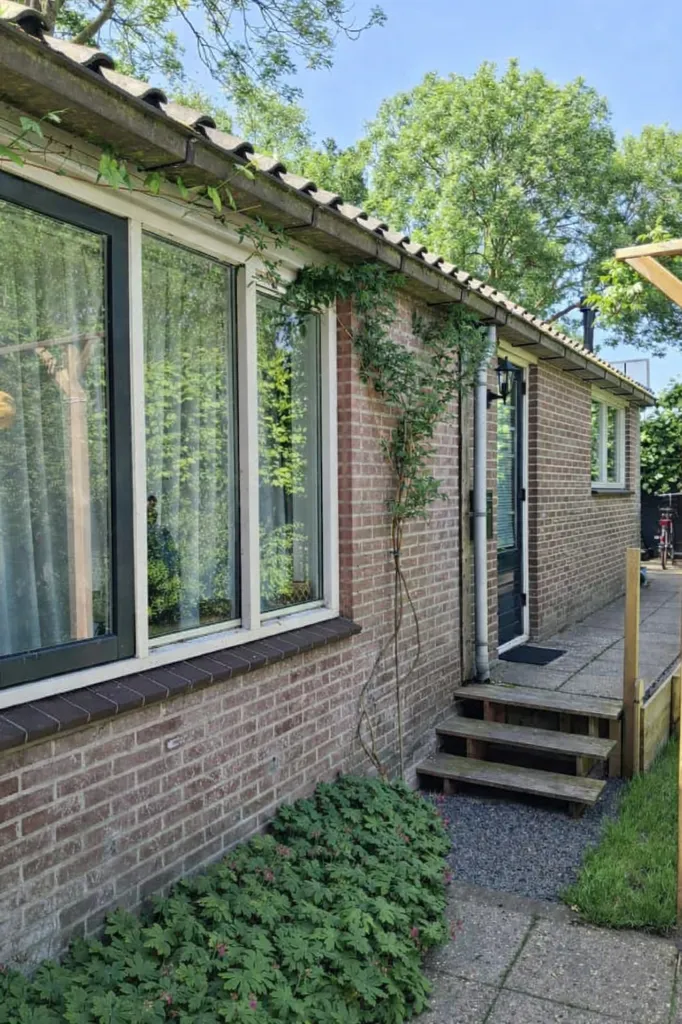 Exterior - Detached Studio with Private Entrance in Heerhugowaard
