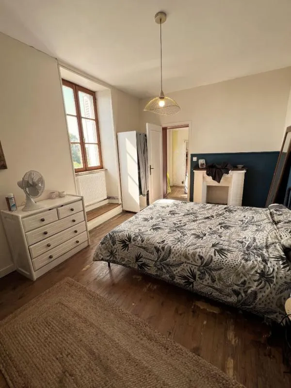 Chambres - Maison de Village avec Jardin à Mialet