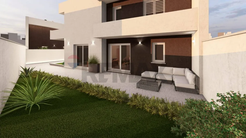 Contemporary Villa with Garden in Copertino