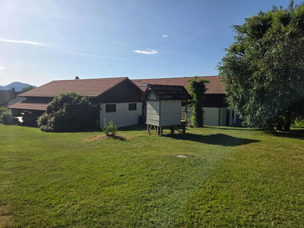 Jardin - Maison d'Architecte avec Vue Panoramique à Saint-Nabord