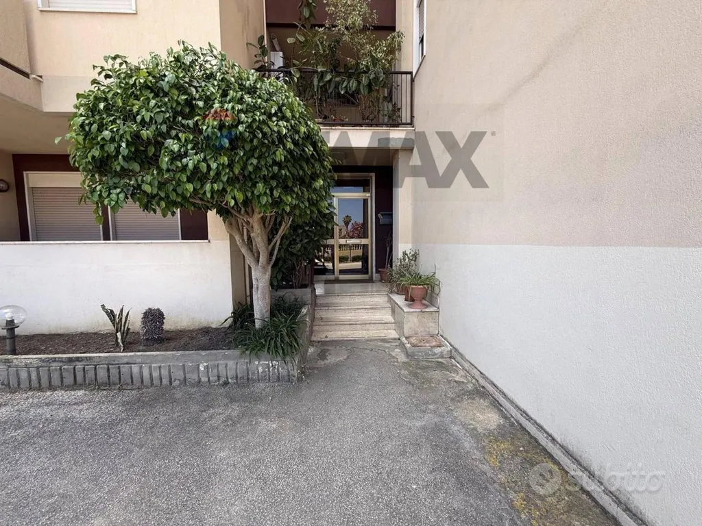 Aed - Modernised Apartment with Balcony in Trapani