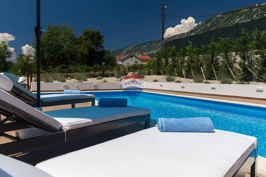 Pool - Apartment with Pool in Tribalj, Vinodolska