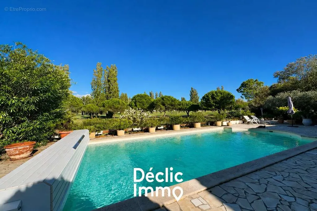 Piscine - Villa au Bord du Golf à La Grande-Motte