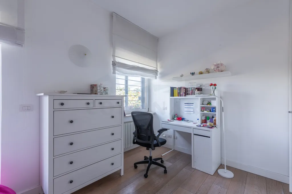 Kabinet - Penthouse with Panoramic Terrace in Vigna Clara, Rome