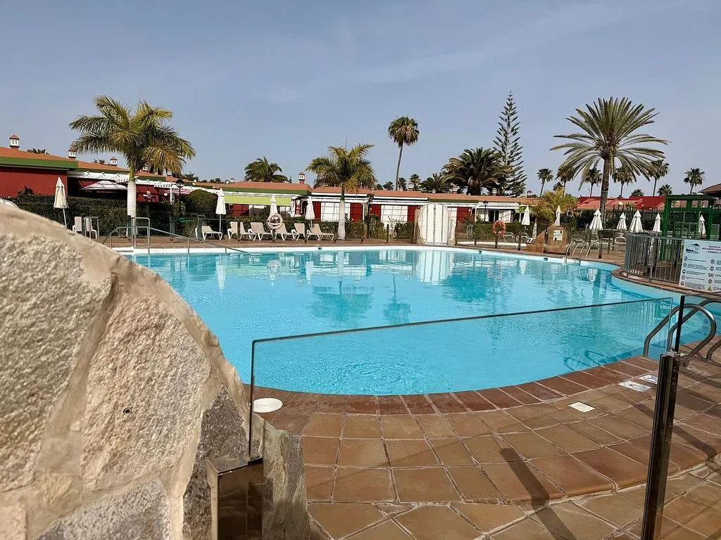 Piscine - Reformed Bungalow with Pool in Maspalomas