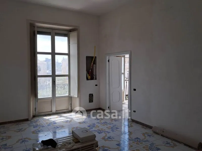 Stanze - Appartamento con vista panoramica a Salerno