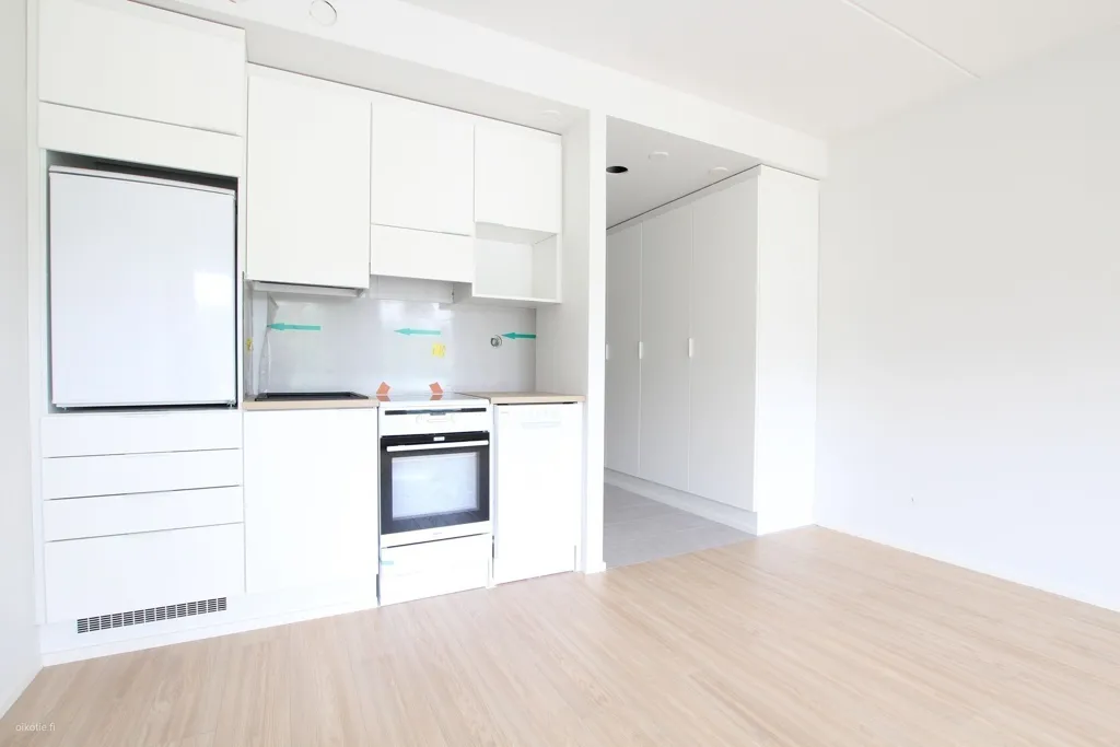 Köök - Bright Studio with Balcony in Koivistonkylä, Tampere