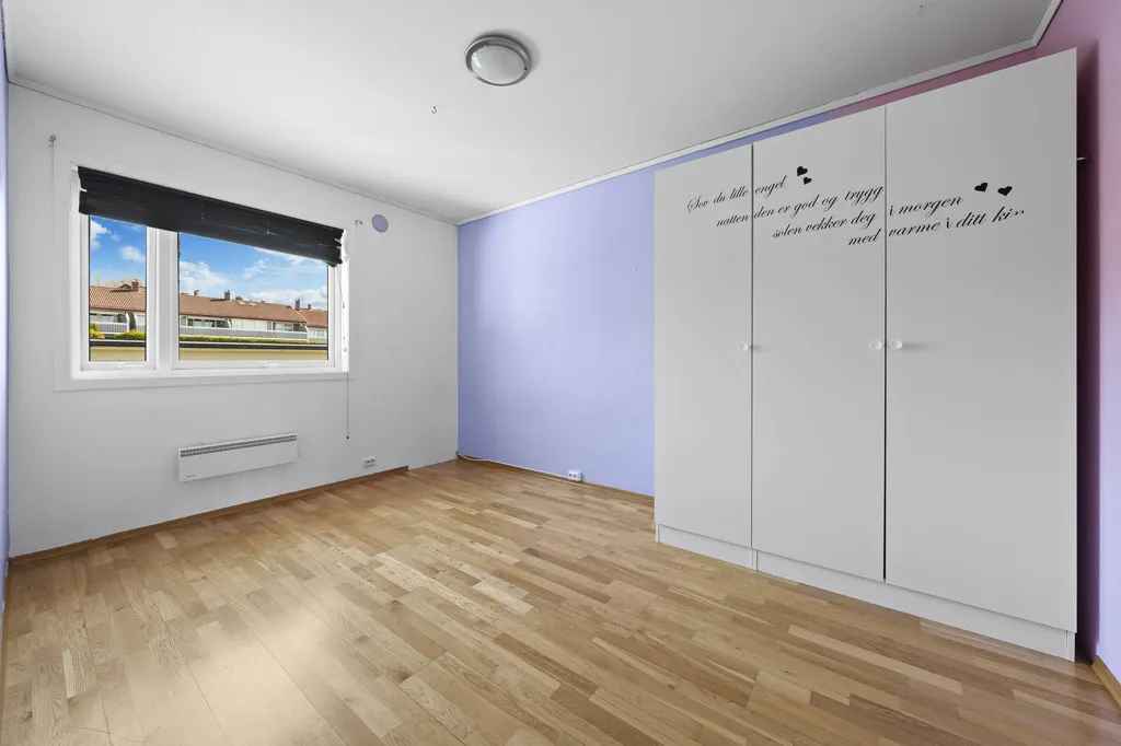 Magamistoad - Apartment with Balcony in Tveteneåsen
