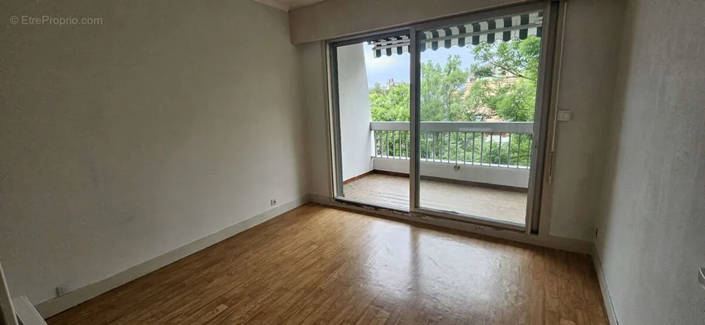 other_room