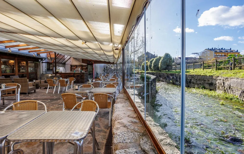 Terrace - Traditional Hotel with River View in Valadouro