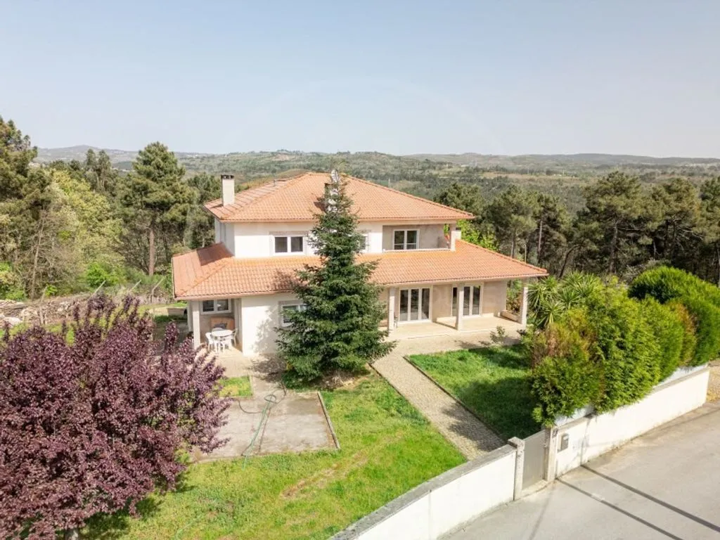 Õhuvaade - Luxury Villa with Garden in Adoufe, Vila Real