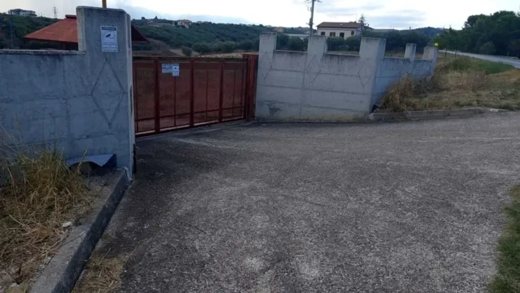 Välivaade - Warehouse with Workshop in Lanciano
