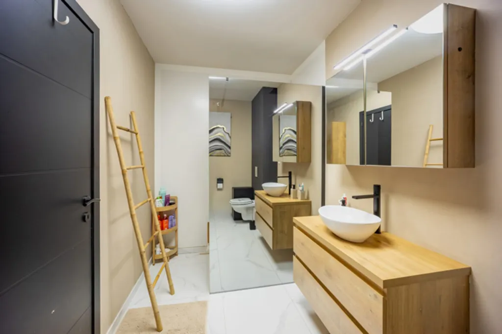Vannitoad - Duplex Apartment with Terrace in Modern Building