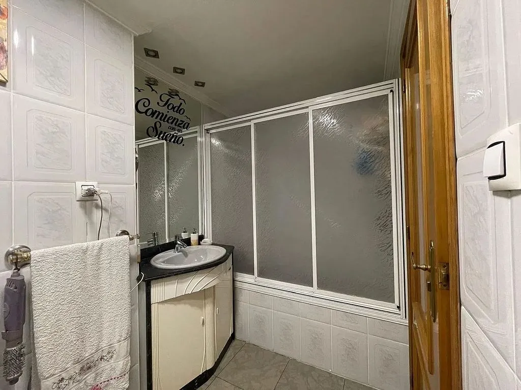 Apartment with Terrace in El Mercado