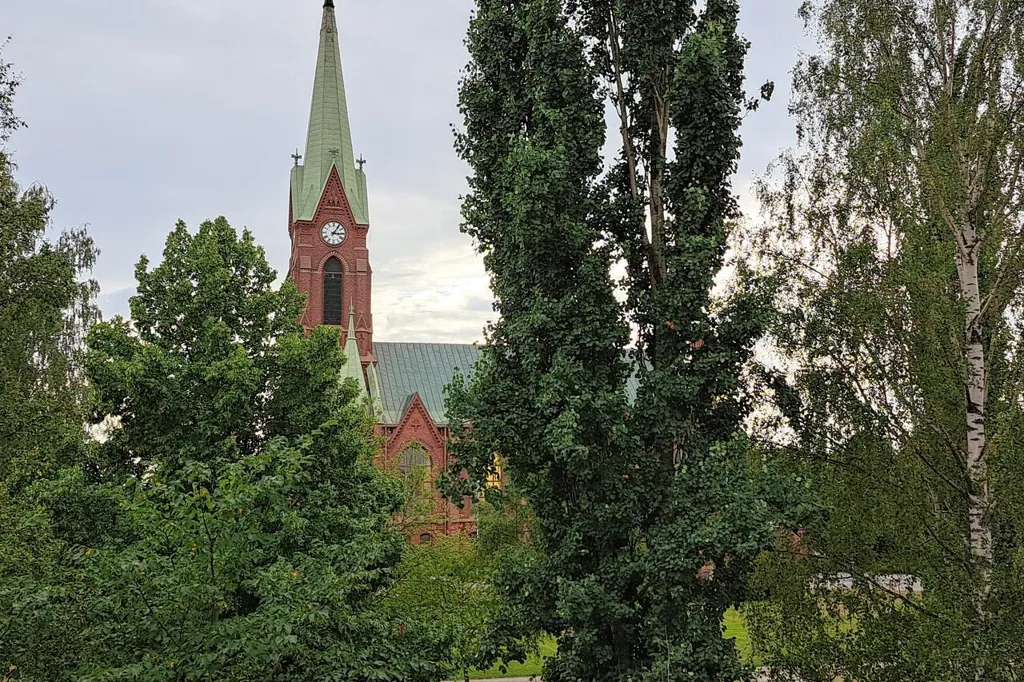 Bright Apartment with Balcony in Mikkeli Centre