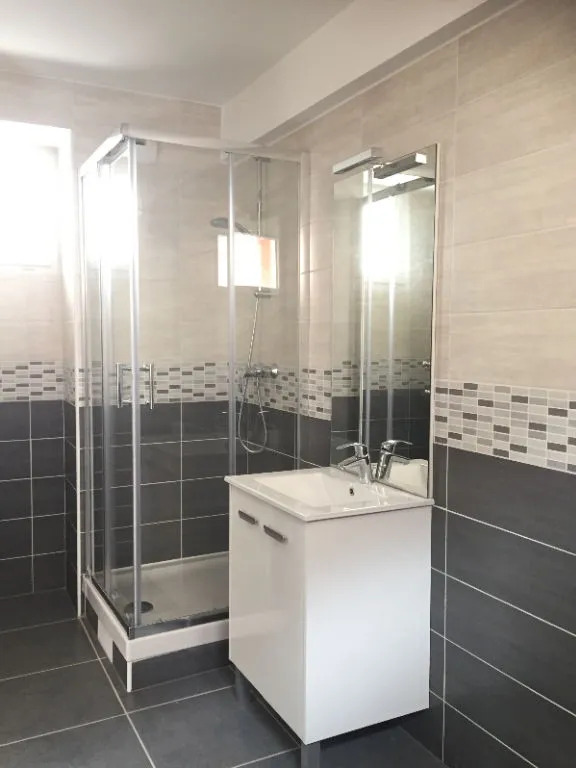 Vannitoad - Modern Studio with Private Garden in Brie-Comte-Robert