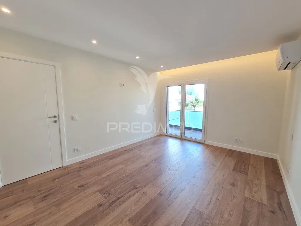 Chambres - Contemporary Duplex with Sea Views in Cascais