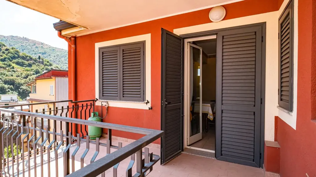 Balcon - Bifamiliare with Panoramic Views in Graniti