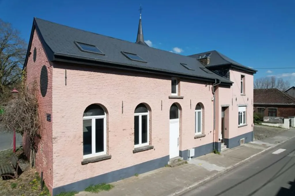 Välivaade - Characterful House with Multiple Uses in Vieux-Genappe