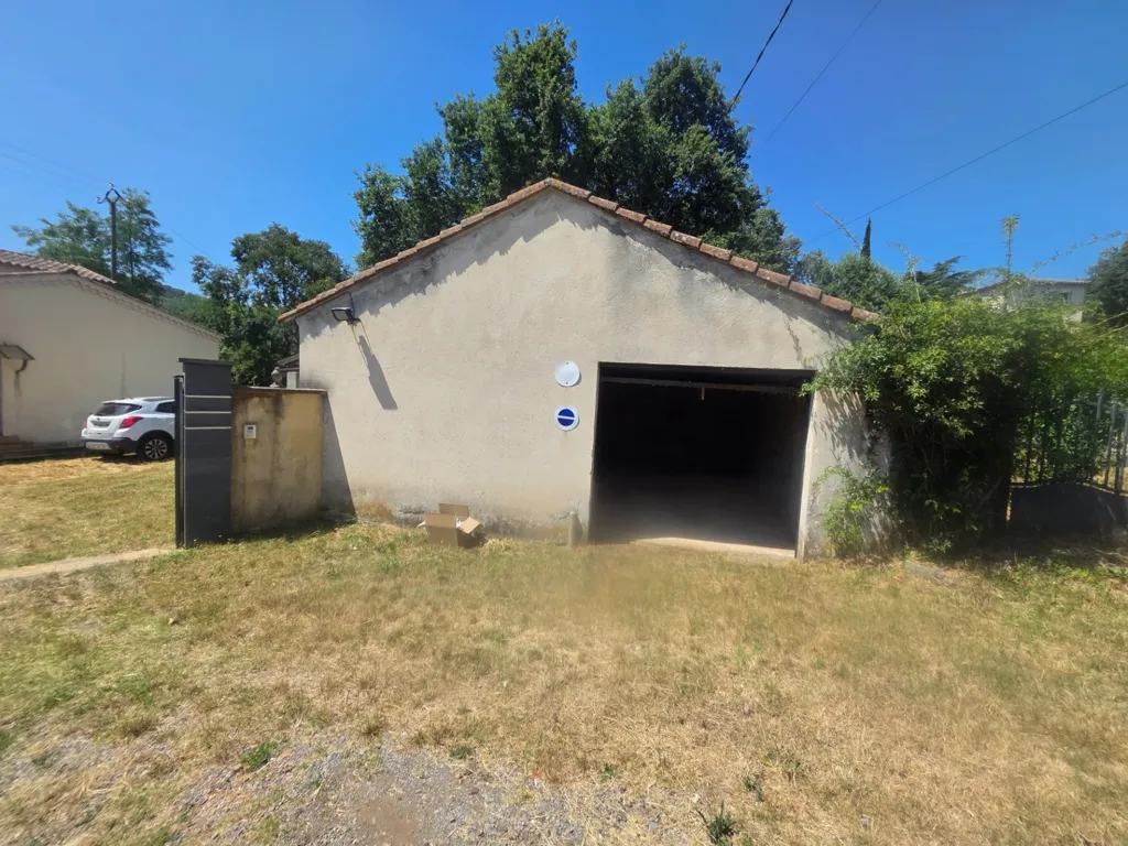 Välivaade - Charming Villa with Terrace in Cendras