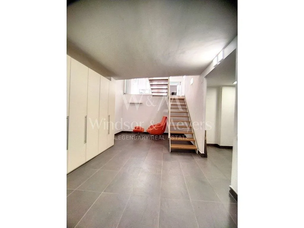 Entrée - Luxury Triplex Loft in L'Hospitalet Business District