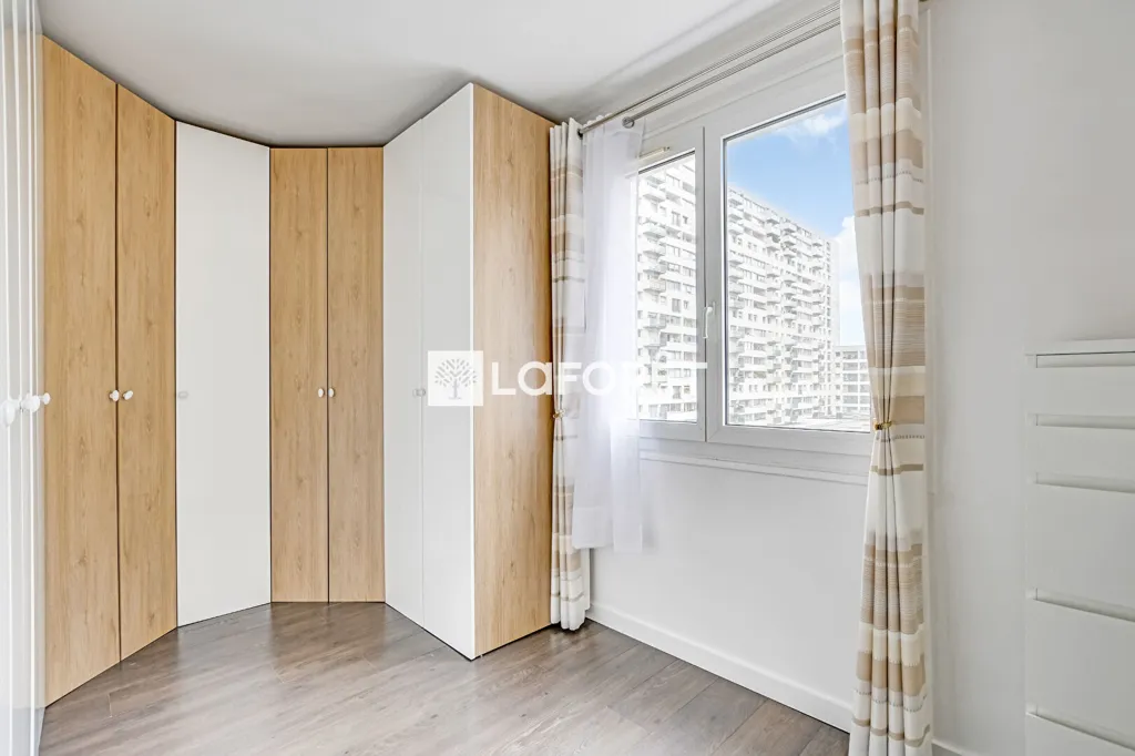 Chambres - Appartement 4 Pièces avec Balcon à Paris 12ème