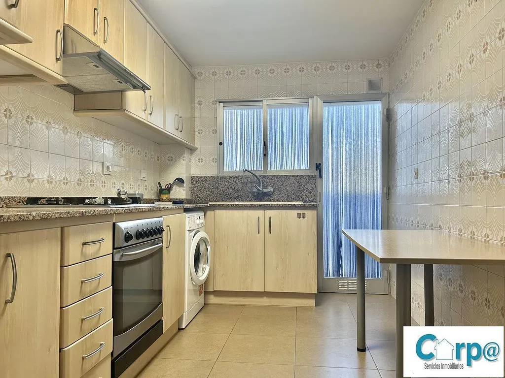 Köök - Apartment with Balcony in La Torre