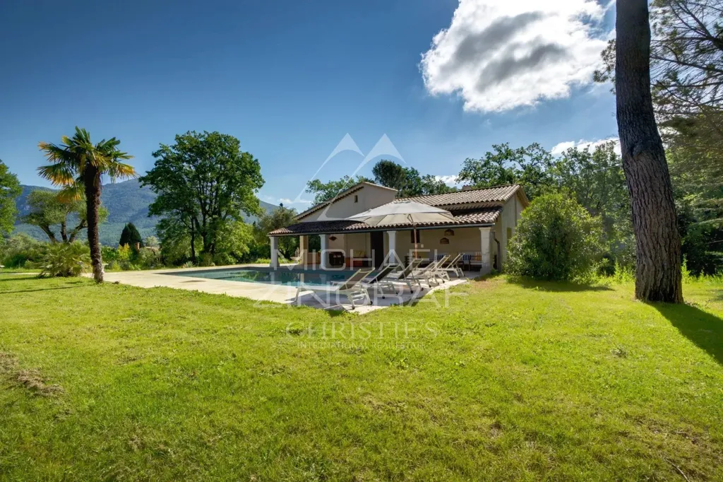 Jardin - Domaine Rénové avec Piscine à Bar-sur-Loup